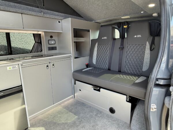 IMG_1248 (2) 2022 Renault Trafic 2.0DCI 32k Miles, 6 Speed Manual, Euro 6, Brand New Lomond Campers Campervan Conversion, Warranty, Finance