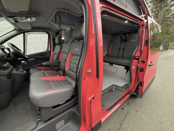Pre-owned 2022 Renault Trafic Sport New Model Campervan 38k Miles! Euro 6, FINANCE 4 Berth Camper Van